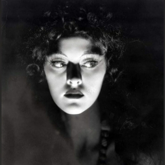 Meet your Posher, Brandy - Picture 2 of 10